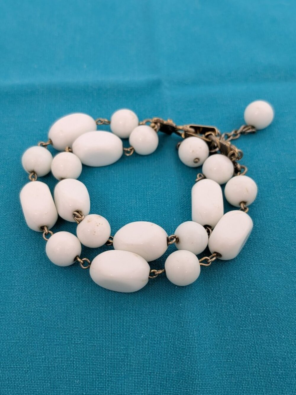 Reinad Double Strand White Bead Bracelet Vintage 8 Inch